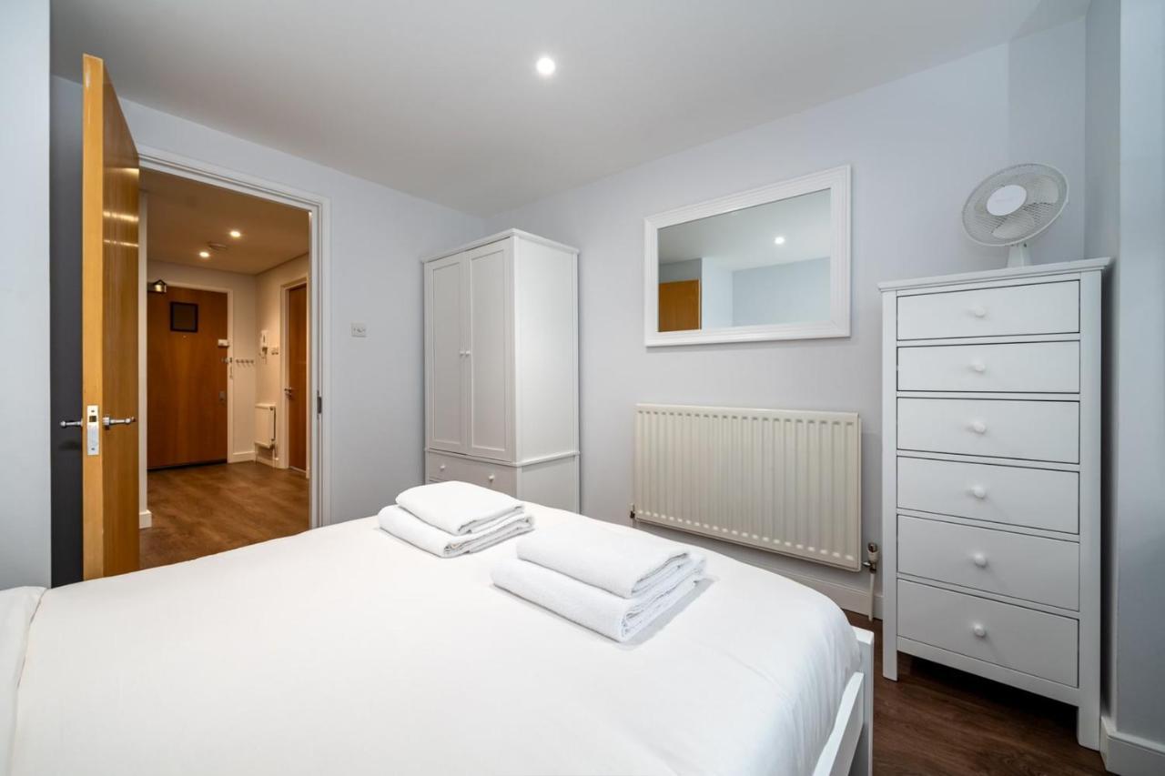 Modern & Spacious 2 Bedroom In Central Londen Buitenkant foto