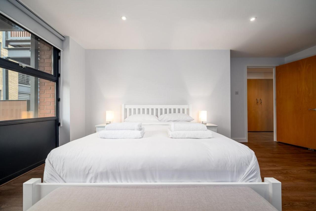 Modern & Spacious 2 Bedroom In Central Londen Buitenkant foto