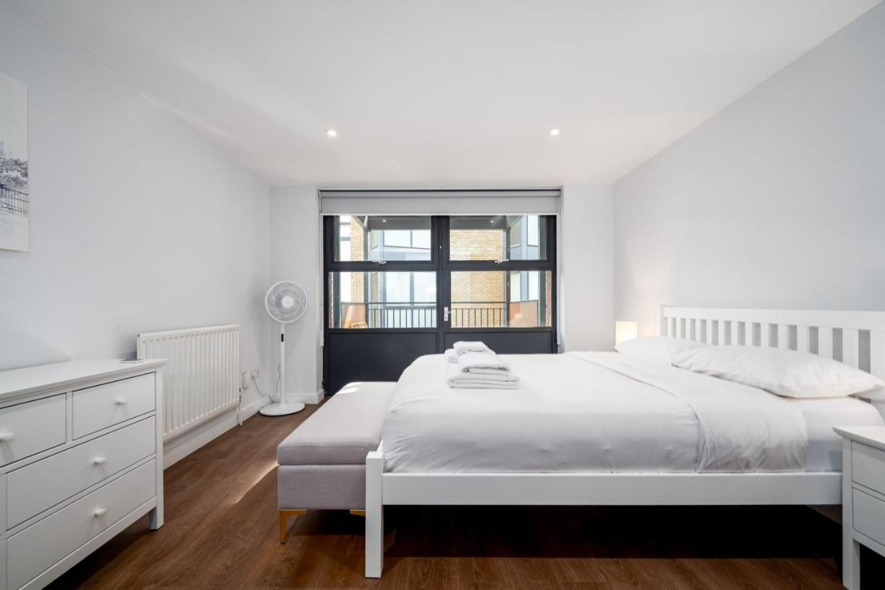 Modern & Spacious 2 Bedroom In Central Londen Buitenkant foto