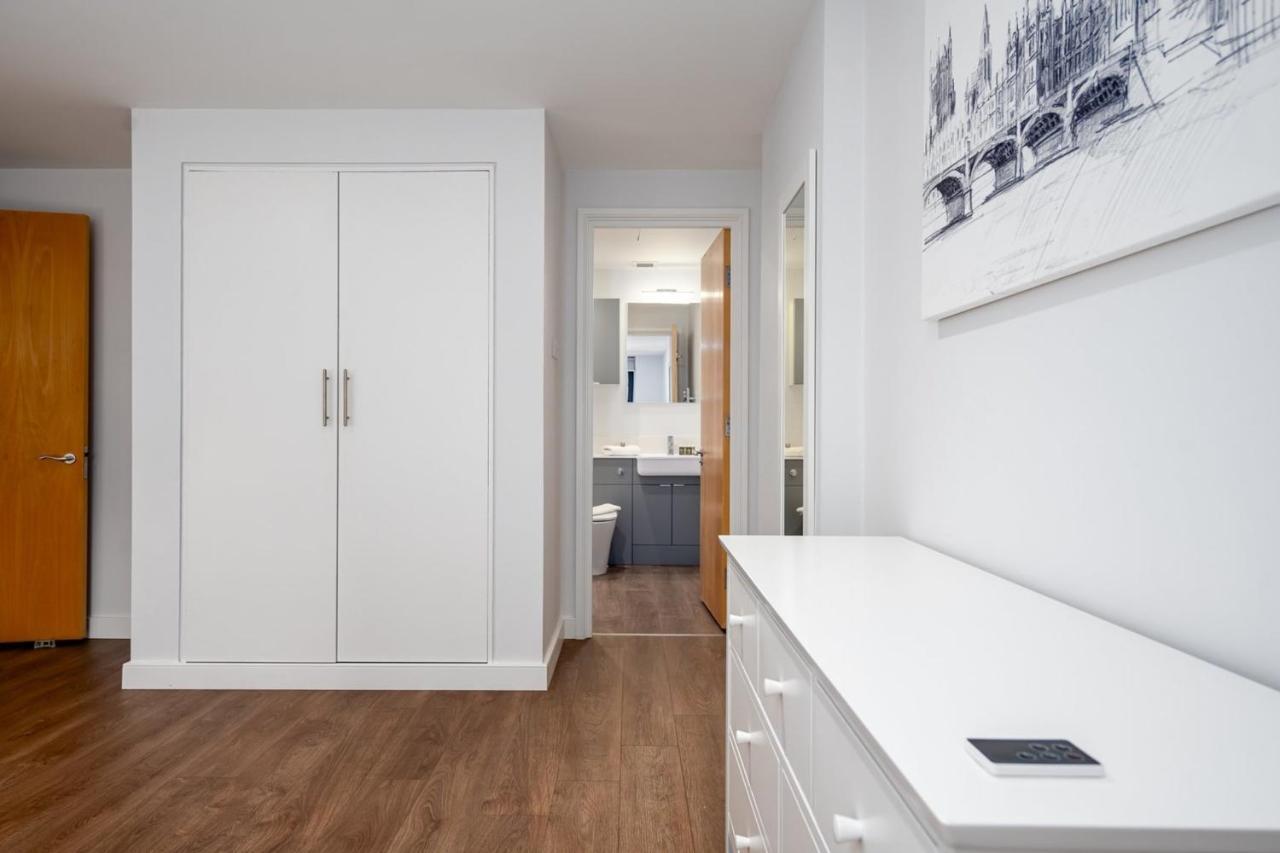 Modern & Spacious 2 Bedroom In Central Londen Buitenkant foto